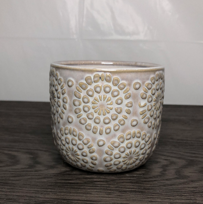 SMALL WHITE EMBOSSED POT